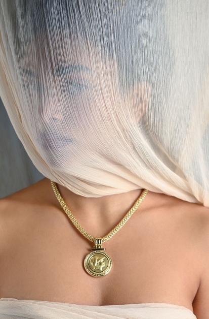 Νόμισμα της Θεάς Αθηνάς με διαμάντια